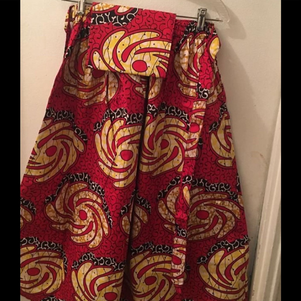 African skirts come with headband.